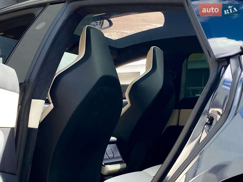 Ліфтбек Tesla Model S 2024 в Києві фото 15 Ліфтбек Tesla Model S 2024 в Києві