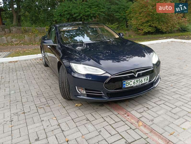 Лифтбек Tesla Model S 2013 в Дрогобыче