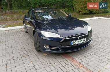 Лифтбек Tesla Model S 2013 в 