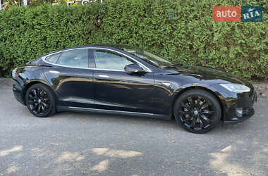 Ліфтбек Tesla Model S 2014 в 