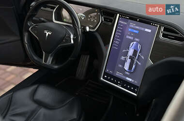 Лифтбек Tesla Model S 2014 в 