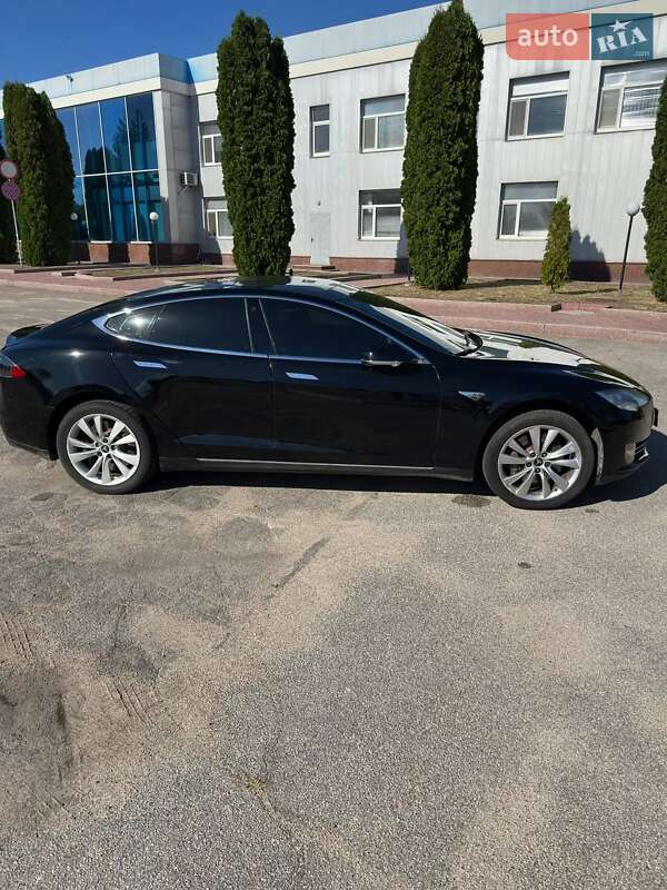Ліфтбек Tesla Model S 2014 в Кропивницькому