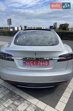Лифтбек Tesla Model S 2014 в 