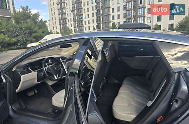 Ліфтбек Tesla Model S 2014 в 