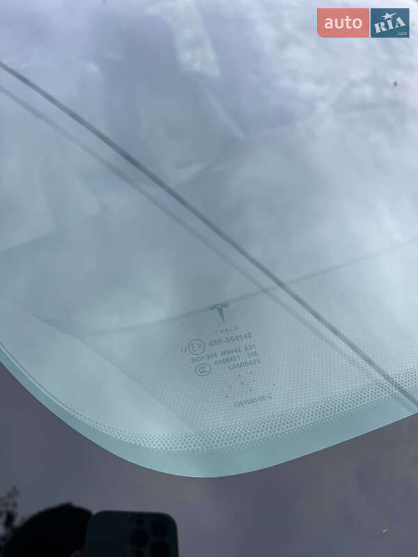 Лифтбек Tesla Model S 2016 в Хмельнике фото 8 Лифтбек Tesla Model S 2016 в Хмельнике