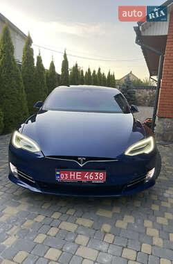 Ліфтбек Tesla Model S 2018 в Здолбуніві