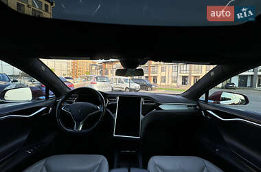 Лифтбек Tesla Model S 2016 в 