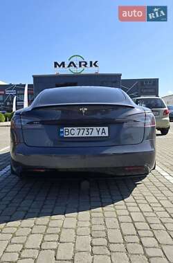 Ліфтбек Tesla Model S 2014 в 