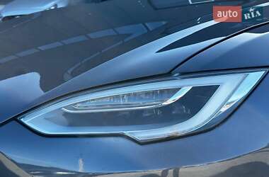 Лифтбек Tesla Model S 2018 в 