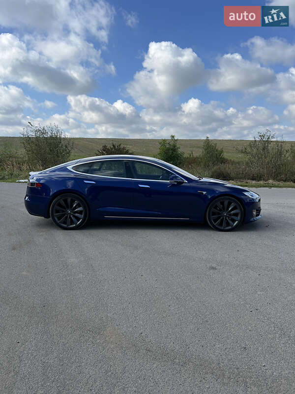 Ліфтбек Tesla Model S 2020 в Тернополі фото 11 Ліфтбек Tesla Model S 2020 в Тернополі