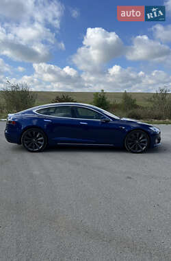 Ліфтбек Tesla Model S 2020 в 