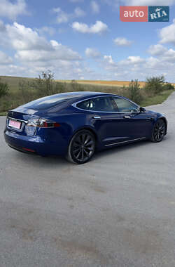 Ліфтбек Tesla Model S 2020 в 
