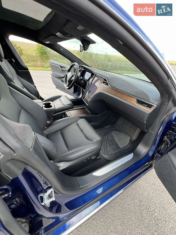 Ліфтбек Tesla Model S 2020 в Тернополі фото 28 Ліфтбек Tesla Model S 2020 в Тернополі