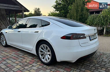 Лифтбек Tesla Model S 2016 в 