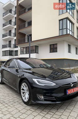 Ліфтбек Tesla Model S 2019 в 