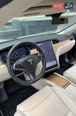 Ліфтбек Tesla Model S 2019 в 