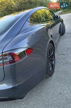 Лифтбек Tesla Model S 2021 в Фастове
