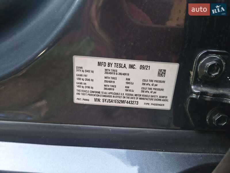Лифтбек Tesla Model S 2021 в Фастове
