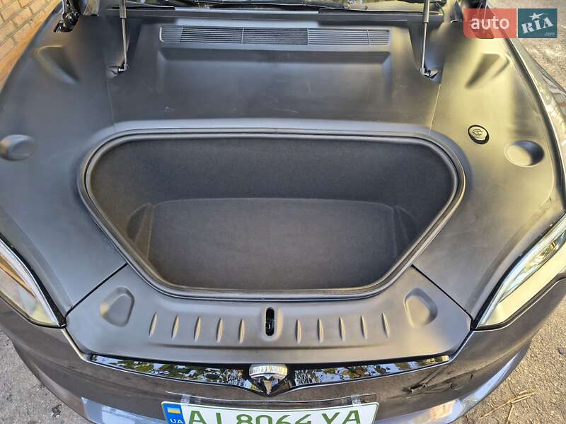 Лифтбек Tesla Model S 2021 в Фастове