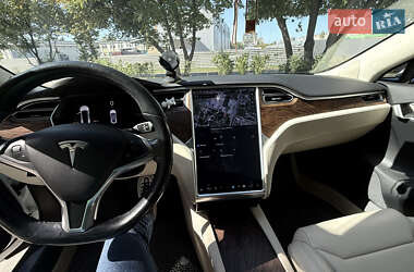 Ліфтбек Tesla Model S 2017 в 