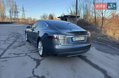 Лифтбек Tesla Model S 2014 в 