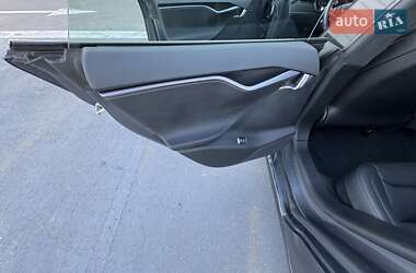Ліфтбек Tesla Model S 2018 в 