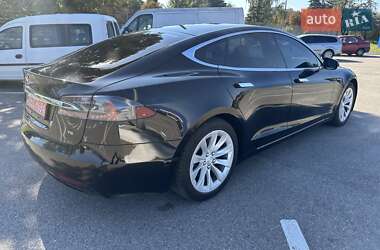 Лифтбек Tesla Model S 2017 в 