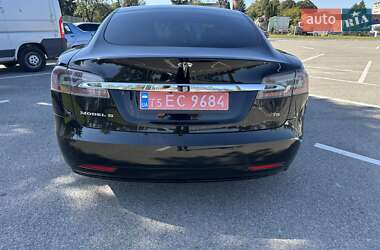 Лифтбек Tesla Model S 2017 в 