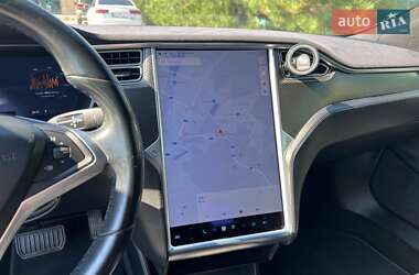 Лифтбек Tesla Model S 2016 в 