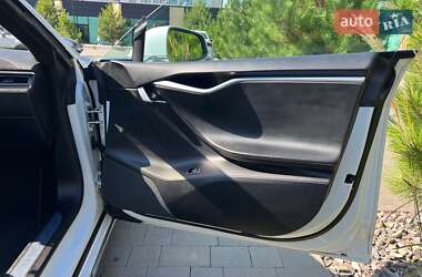 Лифтбек Tesla Model S 2016 в 