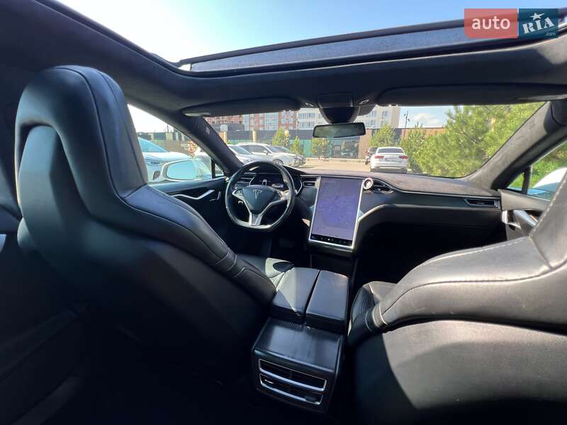 Лифтбек Tesla Model S 2016 в Хмельницком фото 20 Лифтбек Tesla Model S 2016 в Хмельницком