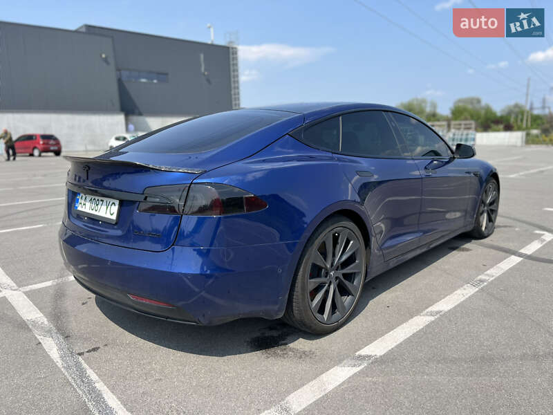 Лифтбек Tesla Model S 2019 в Киеве