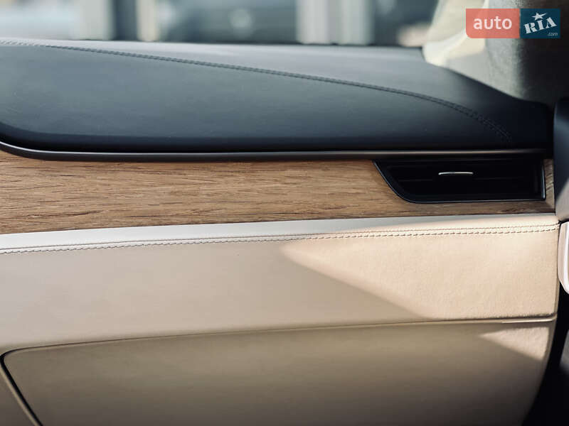 Ліфтбек Tesla Model S 2018 в Кременчуці