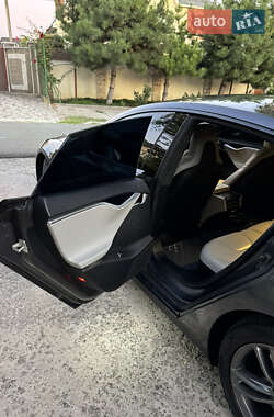 Ліфтбек Tesla Model S 2015 в 