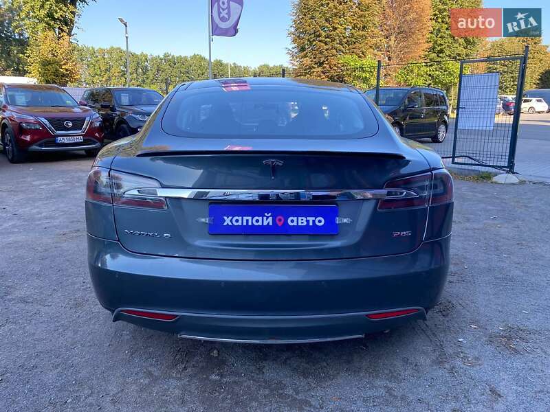 Ліфтбек Tesla Model S 2014 в Вінниці
