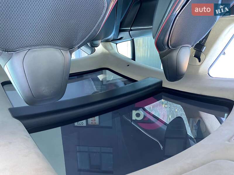Ліфтбек Tesla Model S 2014 в Вінниці