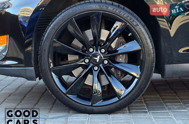 Ліфтбек Tesla Model S 2013 в 