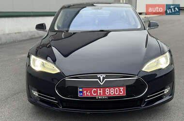 Лифтбек Tesla Model S 2014 в 
