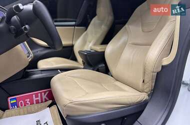 Лифтбек Tesla Model S 2016 в 