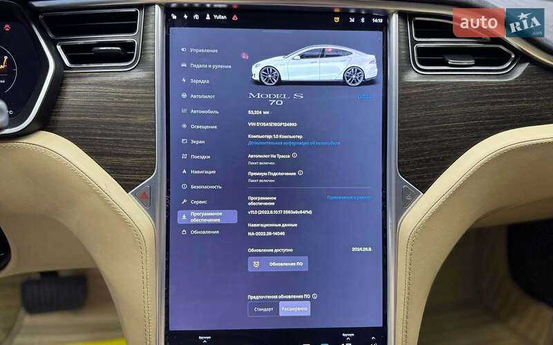 Ліфтбек Tesla Model S 2016 в Чернівцях