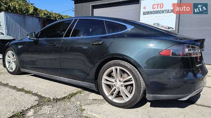 Ліфтбек Tesla Model S 2012 в Львові