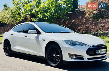 Ліфтбек Tesla Model S 2013 в 