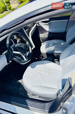 Ліфтбек Tesla Model S 2013 в 