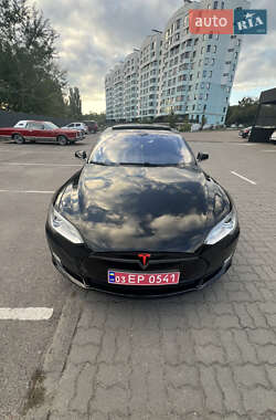 Лифтбек Tesla Model S 2013 в 