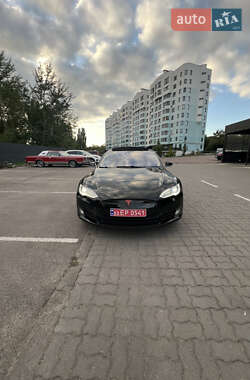 Лифтбек Tesla Model S 2013 в 