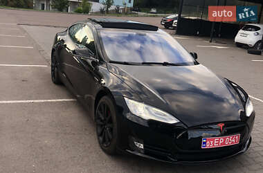 Лифтбек Tesla Model S 2013 в 