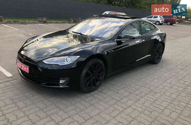 Лифтбек Tesla Model S 2013 в 