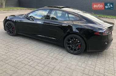 Лифтбек Tesla Model S 2013 в 