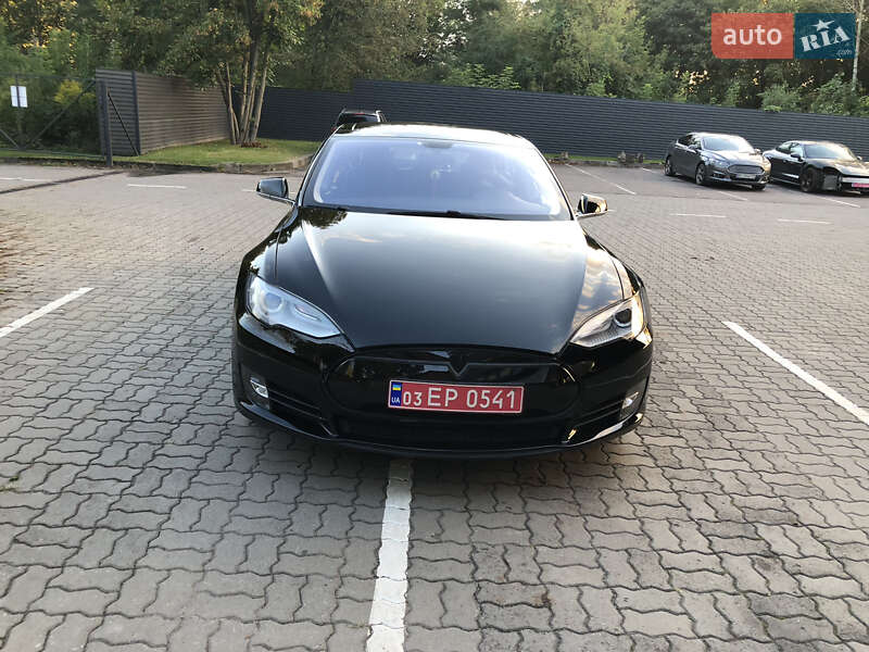 Ліфтбек Tesla Model S 2013 в Луцьку