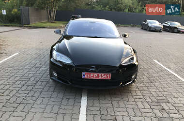 Лифтбек Tesla Model S 2013 в 